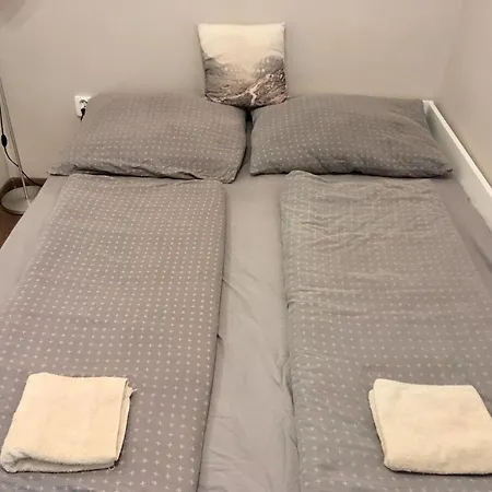 - Quiet - Ruin Pubs - New Design - Ac - 3 *